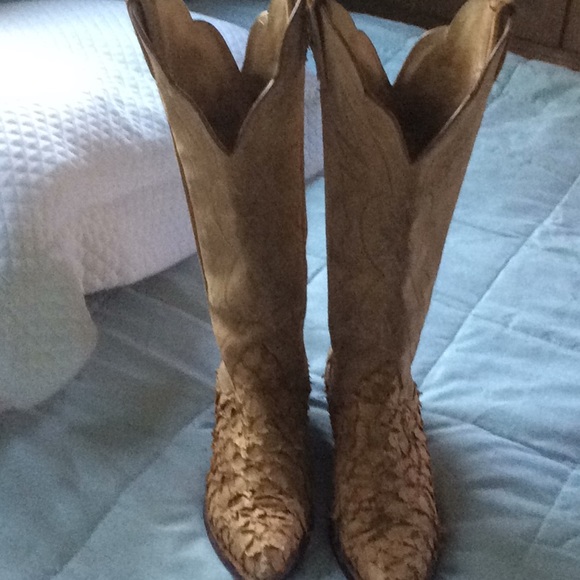 Tony Lama Shoes - Tony Lama cowgirl boots size 6.5